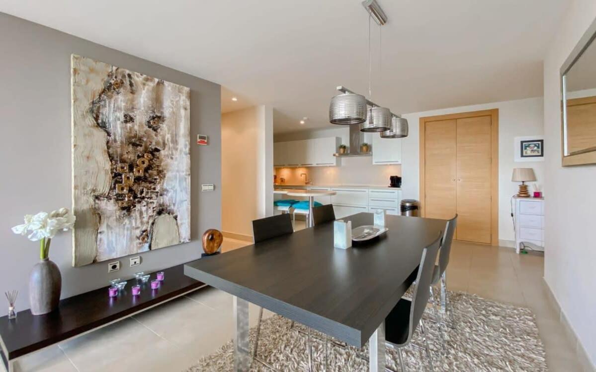 Samara 20 Luxury Gym Pools Panoramic Views *