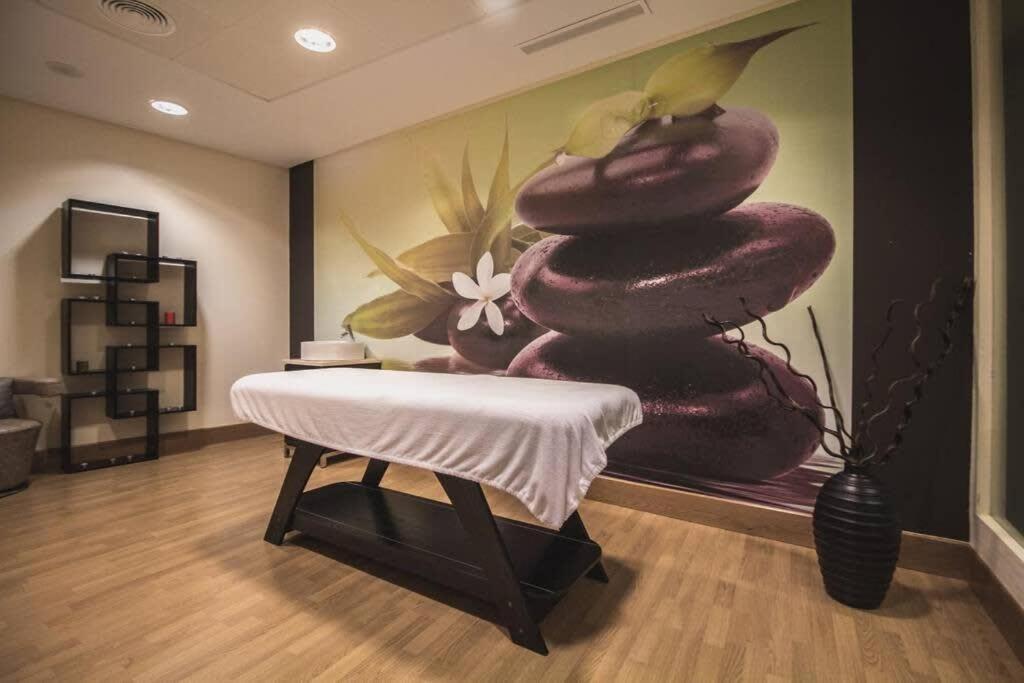 Samara 20 Luxury Gym Pools Panoramic Views Marbella